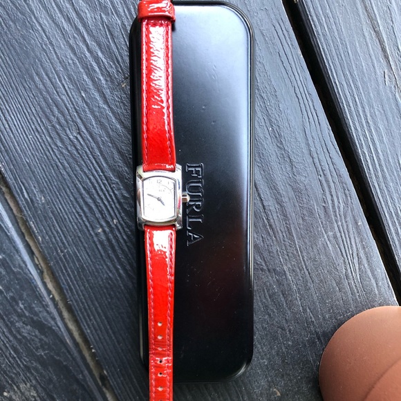 Pre-loved Furla Red Watch - Picture 5 of 5